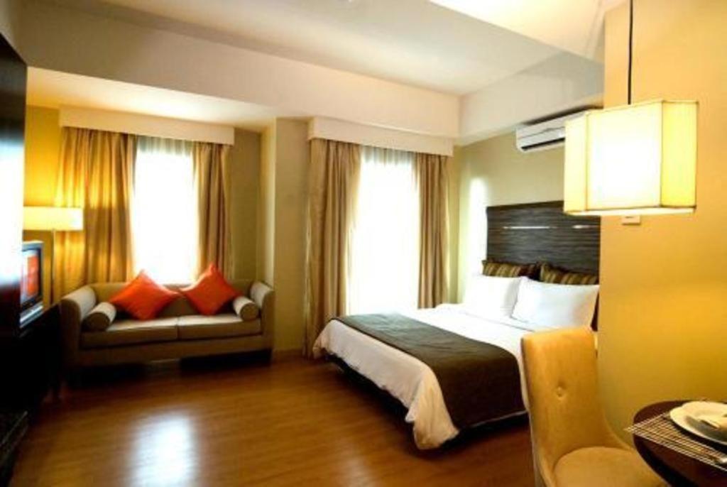 โรงแรมแลนคาสเตอร์ มะนิลา Mandaluyong ภายนอก รูปภาพ