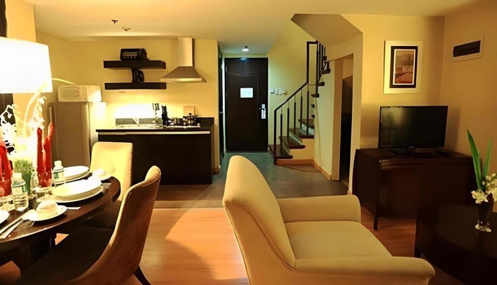 โรงแรมแลนคาสเตอร์ มะนิลา Mandaluyong ภายนอก รูปภาพ