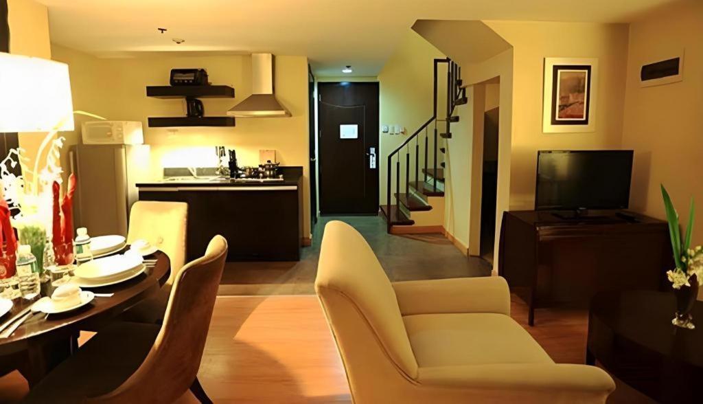 โรงแรมแลนคาสเตอร์ มะนิลา Mandaluyong ภายนอก รูปภาพ