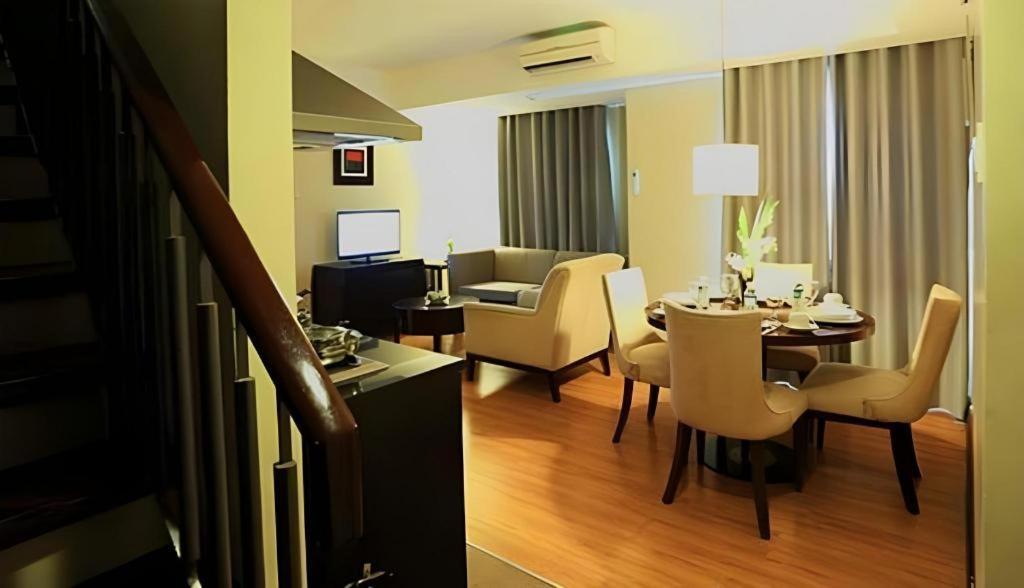 โรงแรมแลนคาสเตอร์ มะนิลา Mandaluyong ภายนอก รูปภาพ