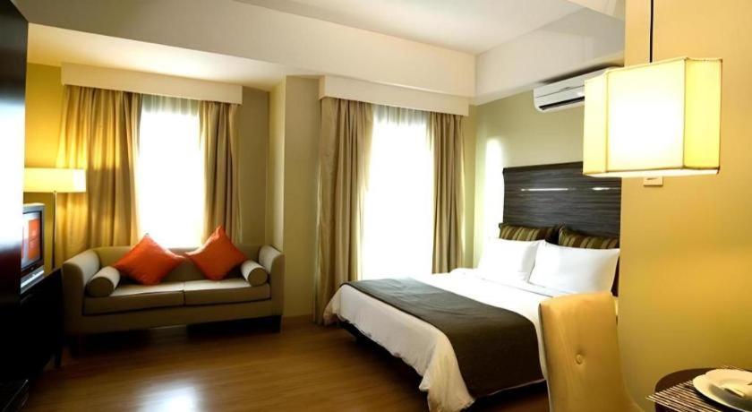 โรงแรมแลนคาสเตอร์ มะนิลา Mandaluyong ภายนอก รูปภาพ