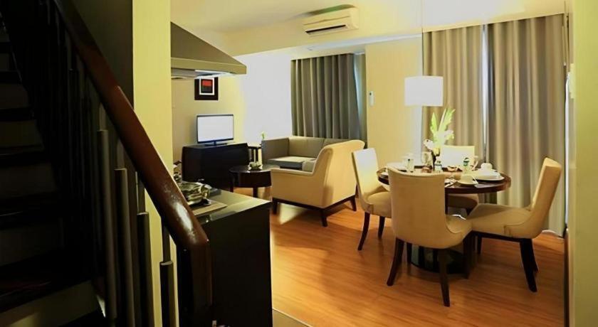 โรงแรมแลนคาสเตอร์ มะนิลา Mandaluyong ภายนอก รูปภาพ